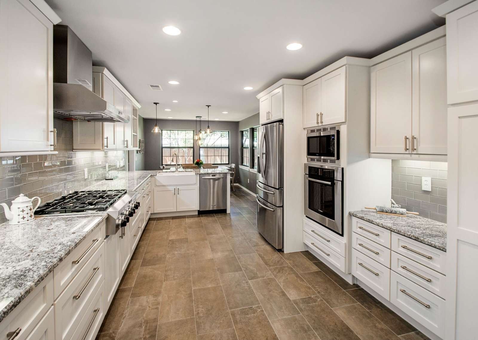 Modern kitchen remodel by Ryan's Home Improvement in South Florida